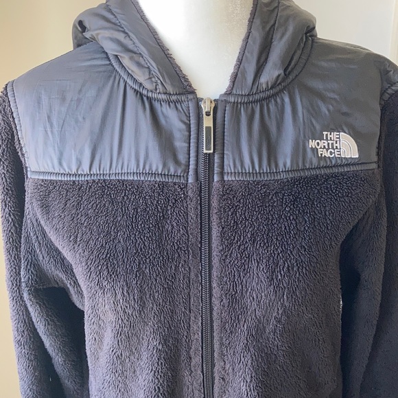 North Face Fleece jacket w hood - Picture 5 of 13